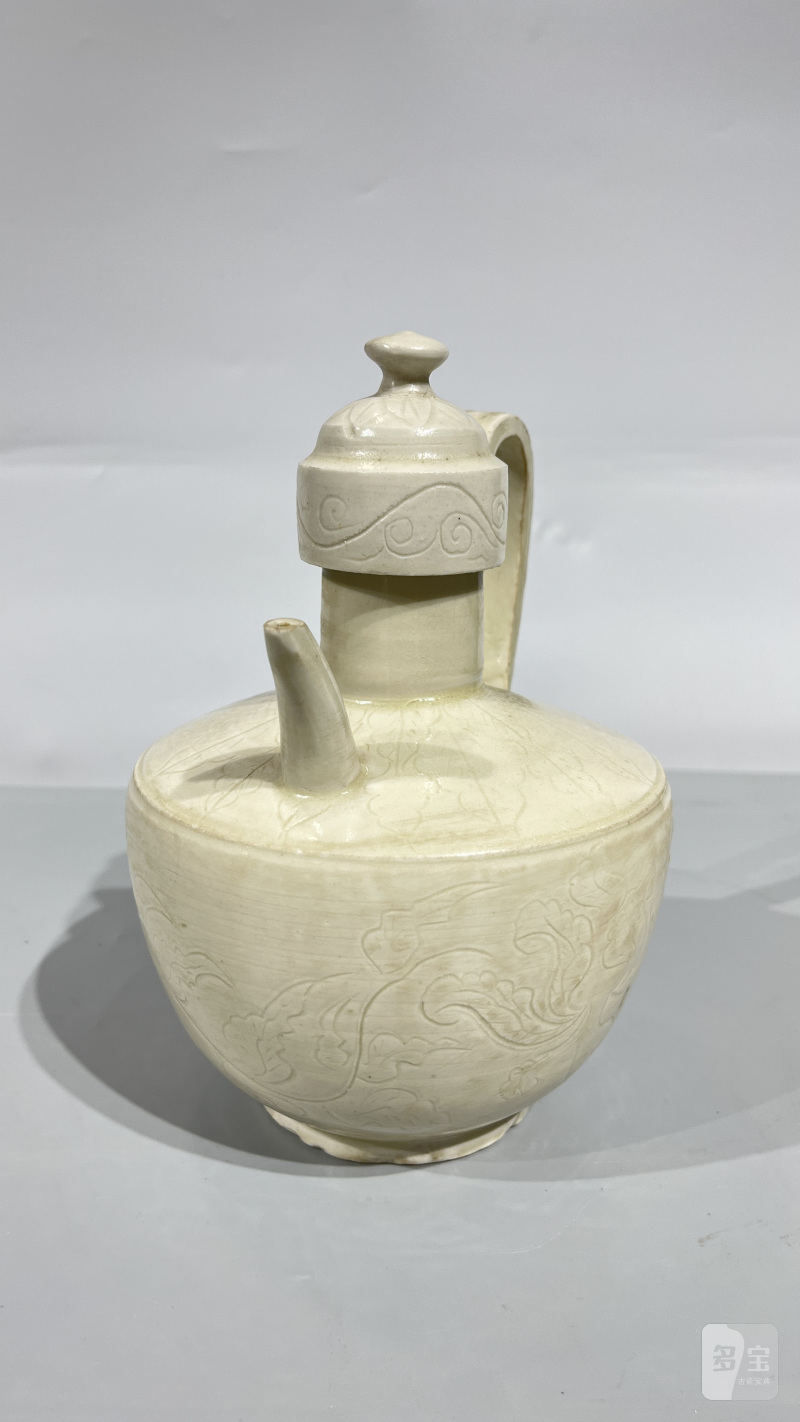 明 定白瓷刻花执壶 - 图5
